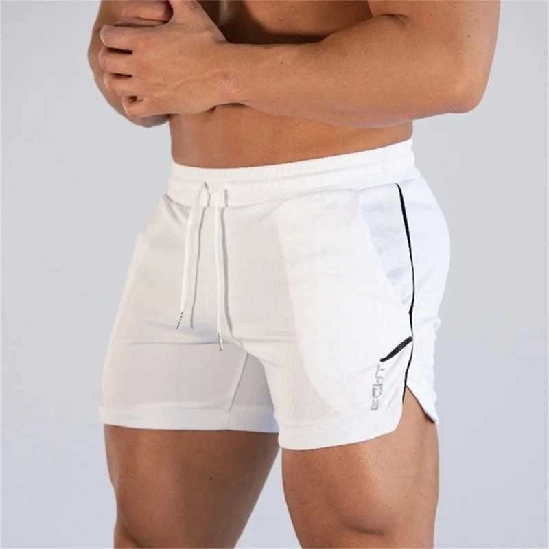 2024 NEW Fitness sports Shorts Man Summer Gyms Workout Male Breathable Mesh shorts Quick Dry Beach Short Pants men Sportswear Y240914