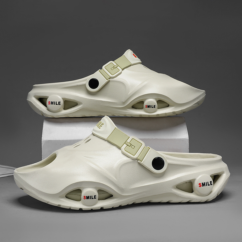 New Men's Outdoor Sandals Slippers Beach Comfortable Slides Soft Clogs Men Casual Garden Shoes Men Women Beach Sandals Slippers