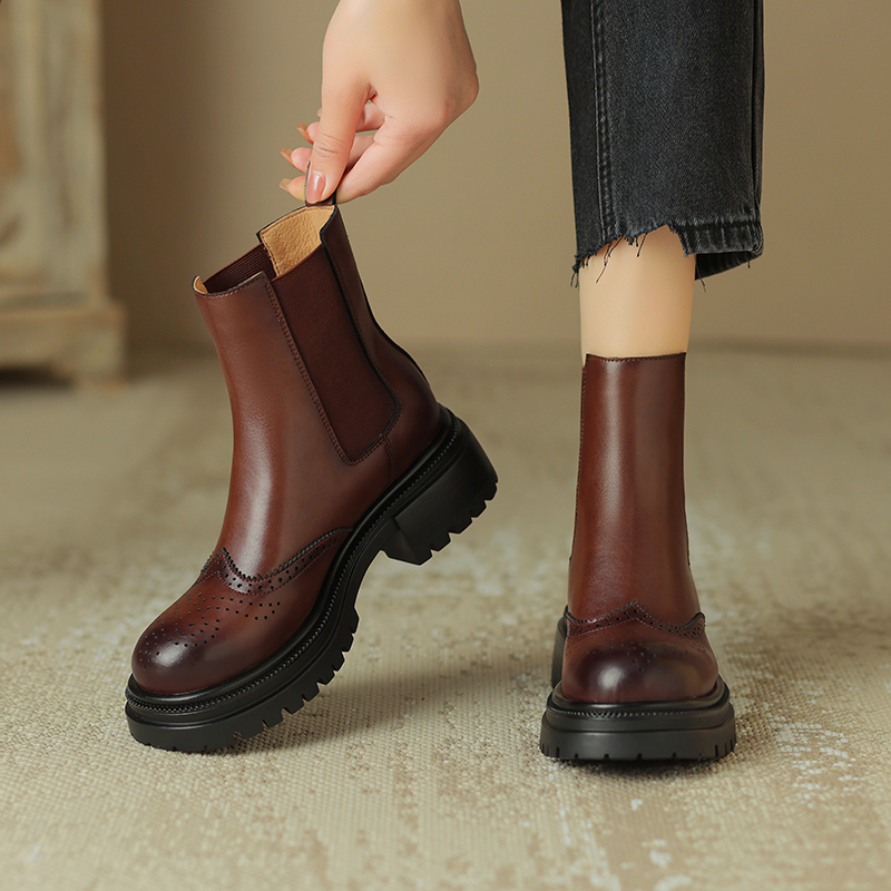 2024 Winter Retro Shoes Women ANKLE Boots designer PU Leather Bullock fur boots cbcb