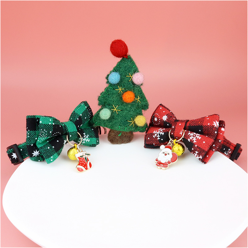 Adjustable Pet Collar Christmas Snowflake Plaid Detachable Bow With Bells Personalized Pendant Kitten Collar Small Dog Accessory