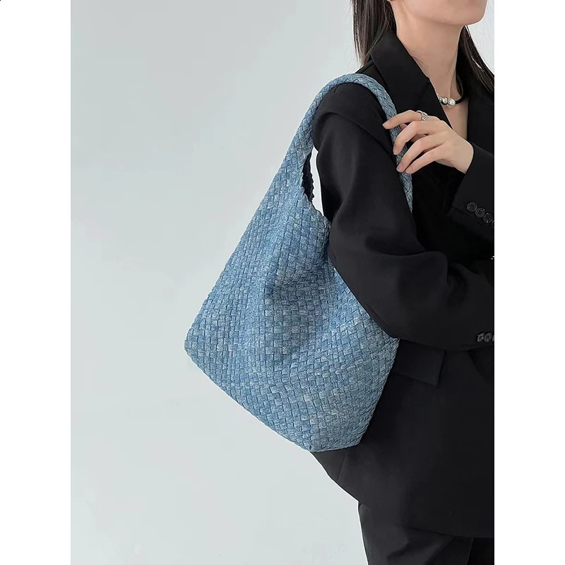 ly arrived selling womens shoulder bag fashionable denim PU basket daily use handbag 240913