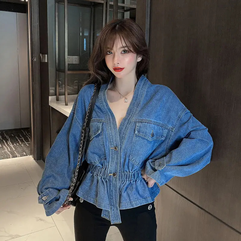 Womens denim jacket is trendy loose and versatile with a slim waist a fashionable casual top and excellent feel 240906