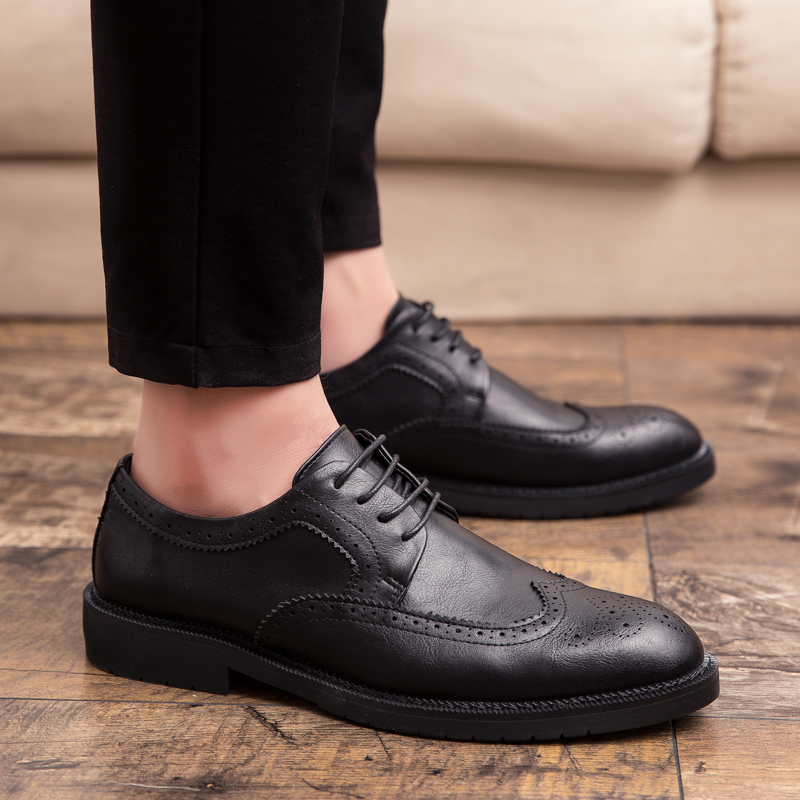 Man Brogue Nightclub Business Dress Italian Formal Fashion Casual Leather New Male Flats Men's Wedding Party Oxfords Quality Shoes Footwear 224F