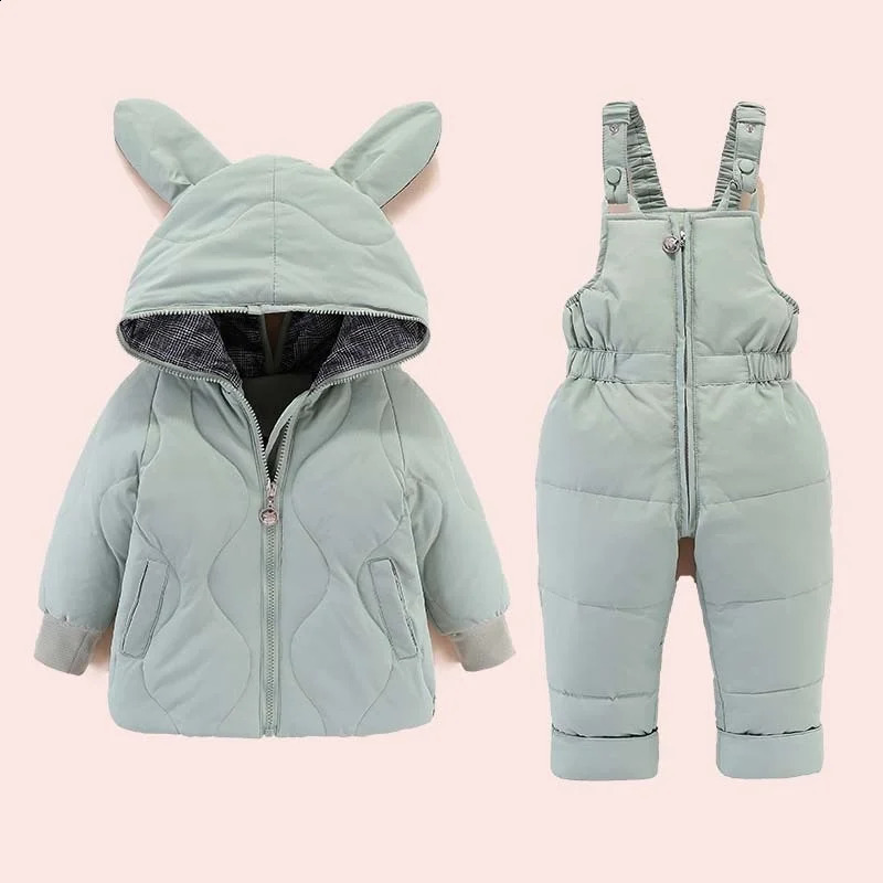 Clothing Snowsuit Boy Winter Children Set Kids Down Jacket Overalls for Girl Baby Warm Coat Pant Infant Overcoat worn front back 240904