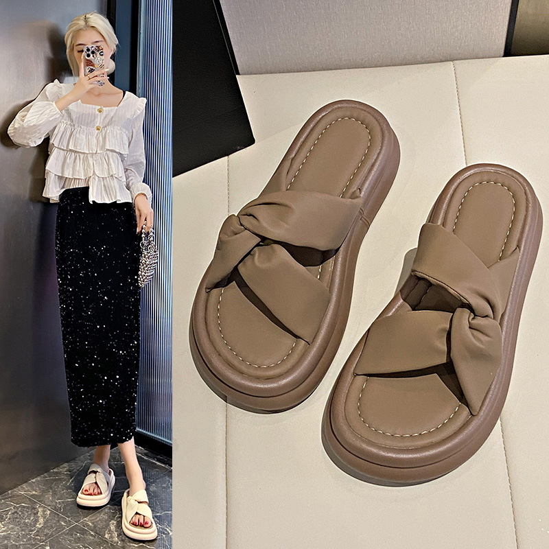 Slippers House Platform Shoes Low Slipers Women Slides Cross-Tied 2024 Designer Soft PU Hoof Heels Fashion Rome Rubber Ca 3a69