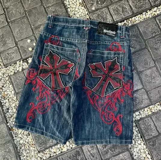 Summer embroidered new five-quarter pants 2024 American fashion street oversized retro washed mens loose trendy denim shortsX240914