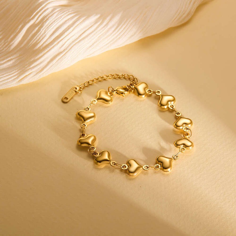 Luxury Designer 18K Gold Bracelet Women Heart shaped bracelet simple and fashionable non fading style stainless steel adjustable jewelry titanium stee