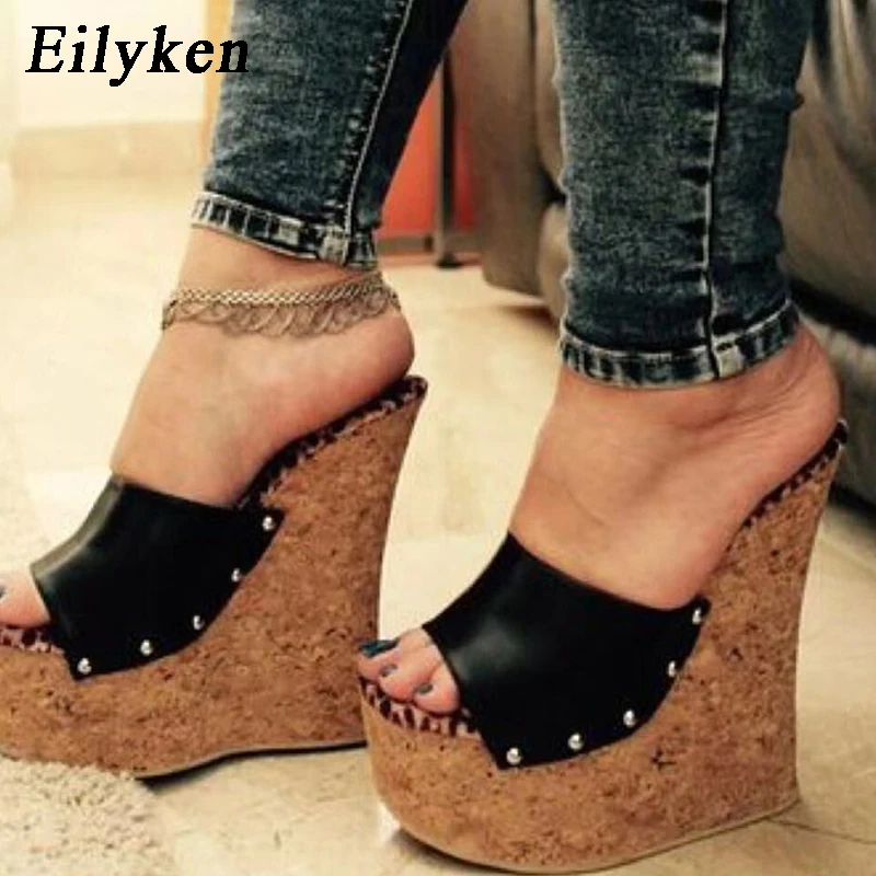 Eilyken High Quality Wedge Woman Slippers Fashion Rivet Design Peep Toe Platform Gladiator Sandals Outdoor Summer Shoes Black e52f b83