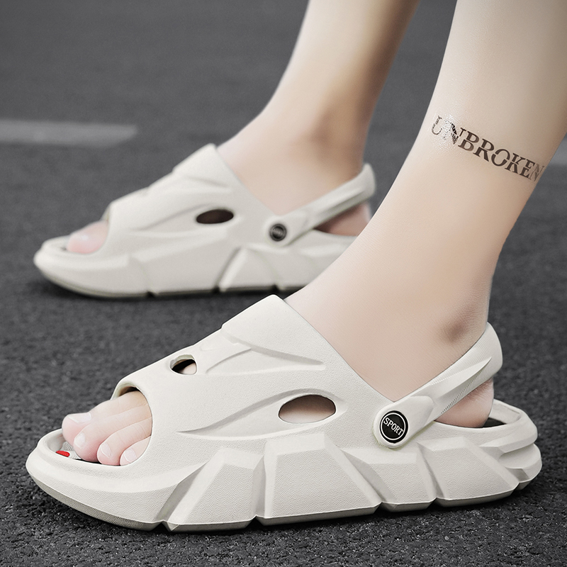 Summer Men Sandals Beach Slippers Clogs Outdoor Fashion New Women Soft Bottom Shoes Garden Shoes Mens Beach Sandals