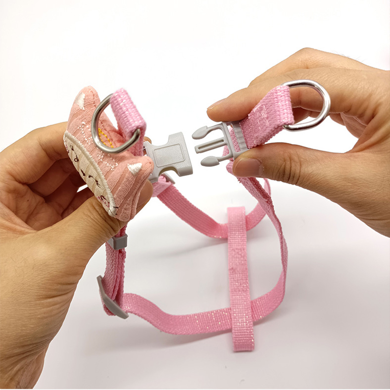 Cat Harness and Leash Set Pet Supplies Cartoon Round Rope Adjustable Harness with Alloy Metal Hook Buckle for Cats and Puppies
