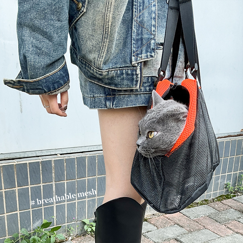 Pet Supplies Dog and Cat Shoulder Bag Crossbody Bag Travel Breathable Mesh Pet Backpack Bag