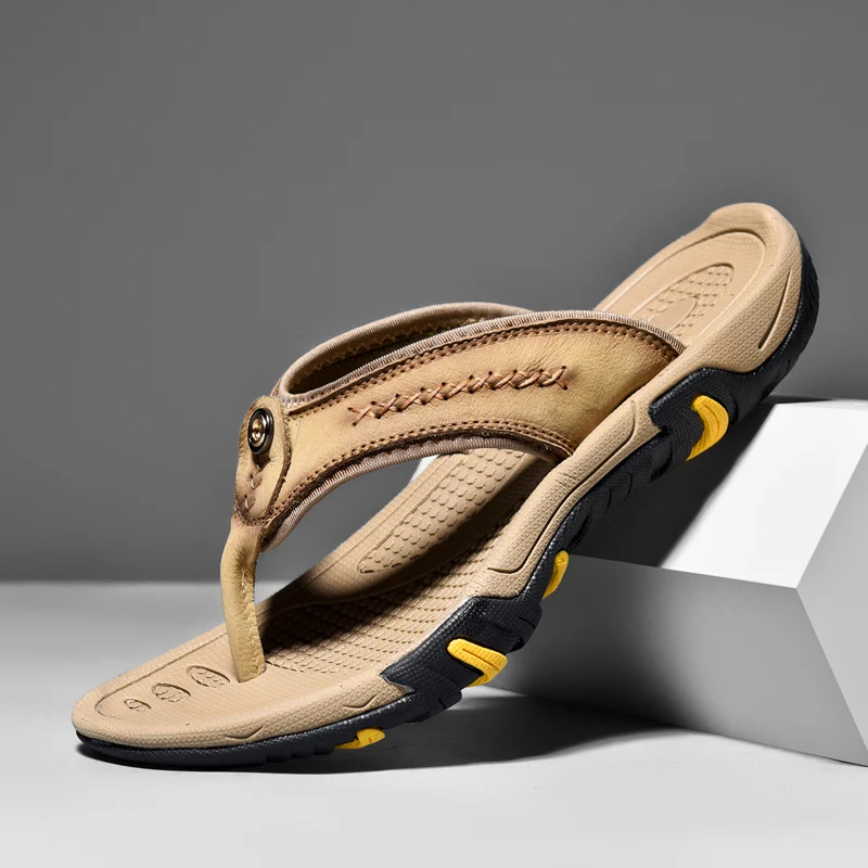 Summer Men Outdoor Breathable Slippers Comfy Beach Waterproof Flip-flops Casual Leather Shoes House Flip Flops Bathroom Shoes