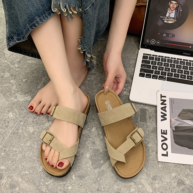 Shoes Beach Slippers Women Summer Slides Pantofle Rubber Flip ps Sabot Soft 2024 Hawaiian Flat Casual Rome Leisure Female Sho 0e20