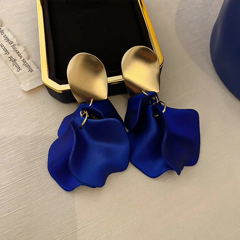 Colorful Rose Petal Drop Earrings For Women Girls Personality Simple Dangle Party Wedding Ear Jewelry 240906