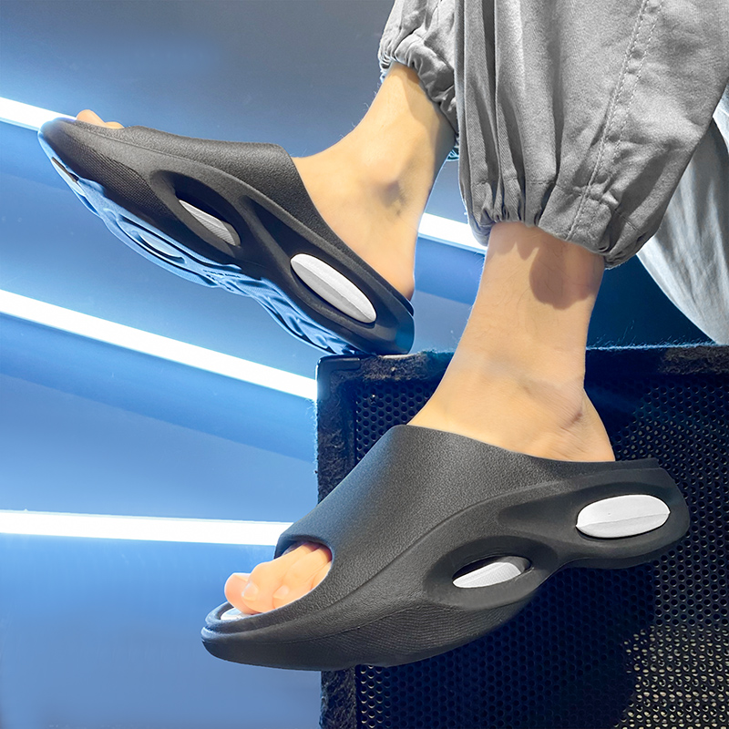 Men Slippers Indoor Outdoor Sandals Beach Trendy Comfortable Soft Sole Slides Mens Casual Shoes Mens Flip-flops Home Slippers