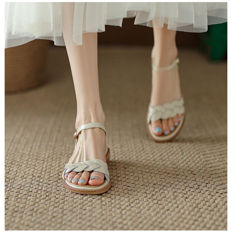 Ladies Shoes 2024 High Quality Retro Women's Sandals Roman Literary Style Hollow Female Shoes Summer Solid Heeled Sandals