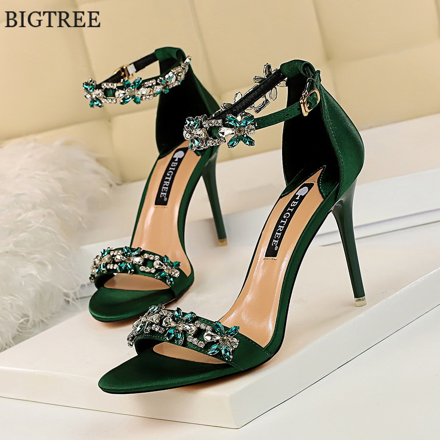 Soft Silk Open Toe Women Sandals 2024 Summer Luxury Crystal Ankle Buckle High Heels Shoes Bride Party Lady Green Red Black Pumps