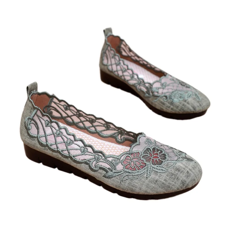 Woman Shoes Fashion Versatile Embroidery Mesh Hollow Out Breathable Comfortable Non-slip Casual Big Size Shoes Women 2024