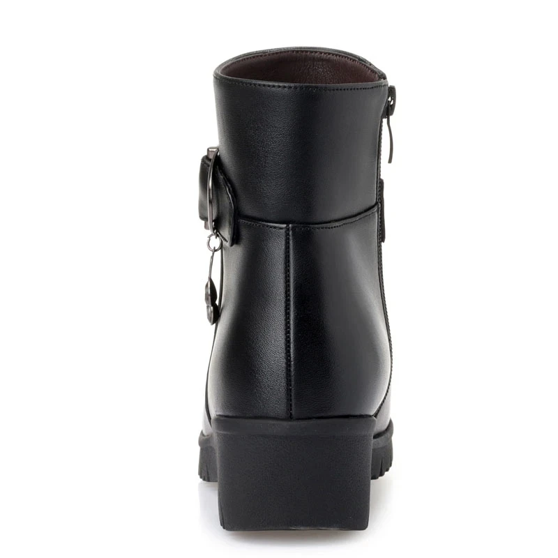 Snow Boots Soft Leather Women's Shoes Mother Ladies Female Winter Wool Fur Wedges Warm Boots Plus Size 35-43 botas de mujer