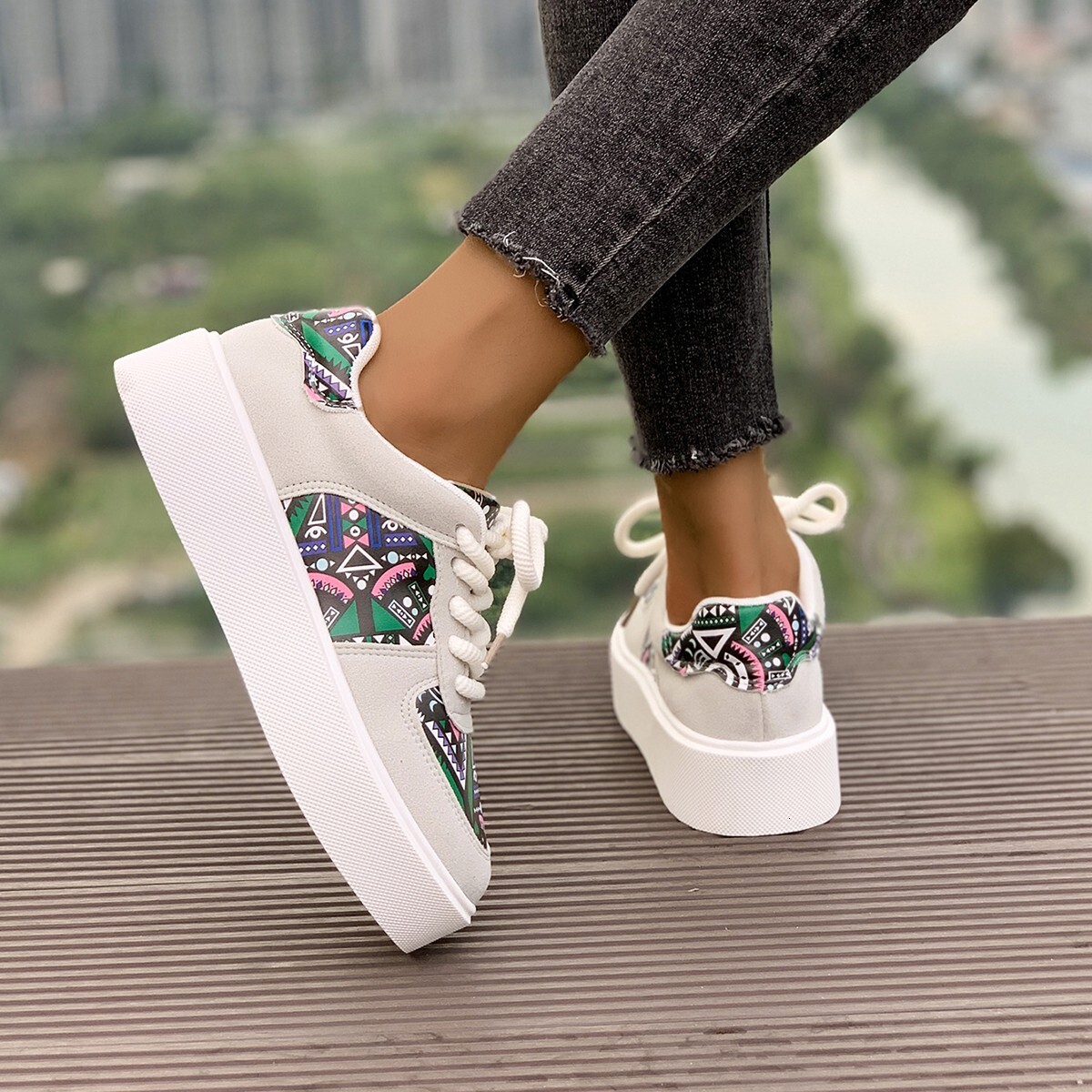 New Women Breathable All-match Skate Casual Sneaker Fashionable Lightweight Single-layer Shoes Platform Thick