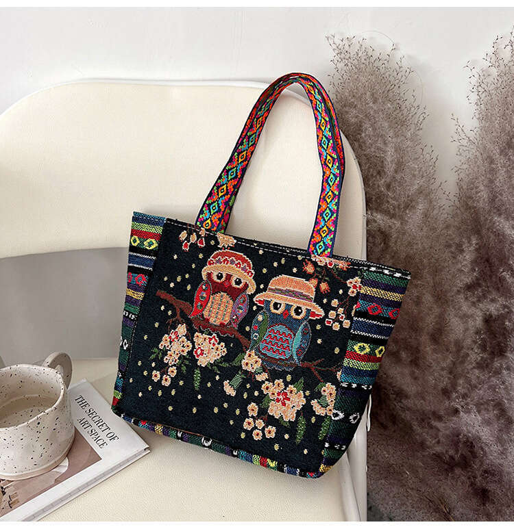 AMZZ New Ethnic Style Embroidered Tote Literature Art Small and Exquisite Student Shoulder for Women's Simple Canvas Bag