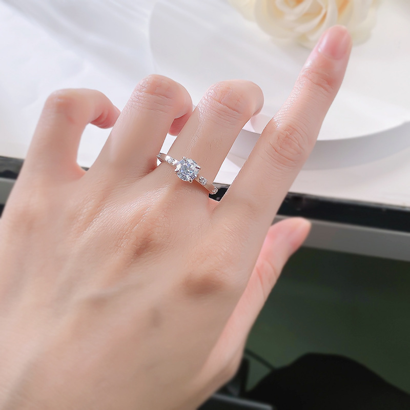 1CT Moissanite Engagement Ring: Sterg Sier, Round Cut, 2024 Jewelry