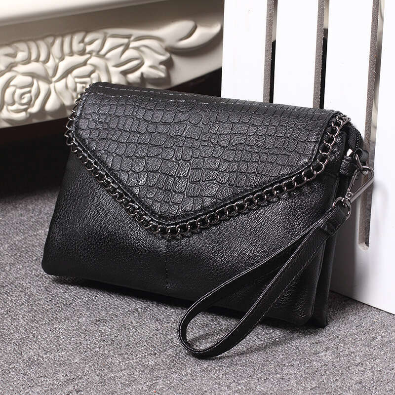 AMZZ 2024 New Trendy Crossbody Small Simple and Versatile Single Shoulder Soft Leather Envelope Women's Handheld Bag