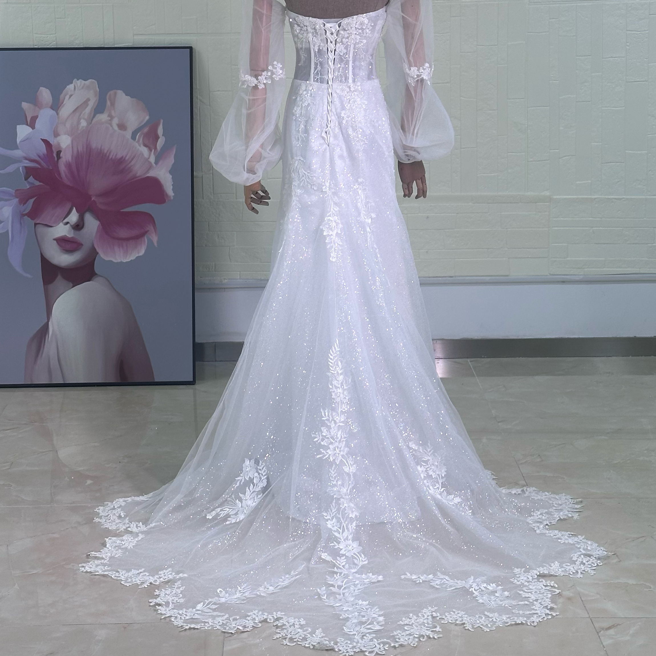 Chic 2024 Mermaid Cut Party Wear Luxurious Lace Design, Transformable from Strapless to Long-Sleeved for Weddings & Parties