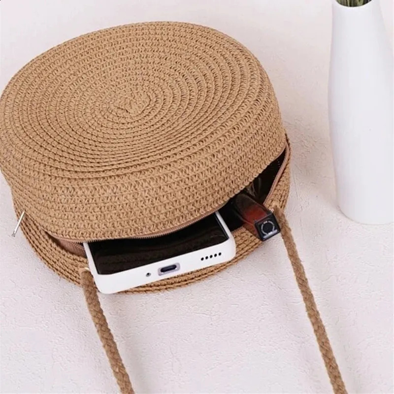 Minimalist Straw Bag Round Crossbody Purse Women Shoulder Vocation Style Handbag 240914