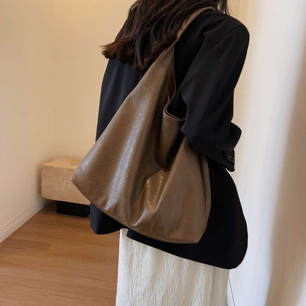 AMZZ Autumn Winter Large Capacity for Women's 2024 New Commuter Tote with Versatile Texture and One Shoulder Bucket Bag