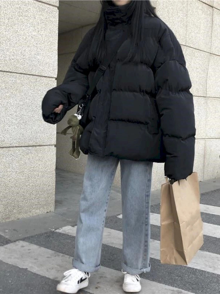 Oversized Puffer Jacket Female Hooded Loose Korean Bubble Coat Winter Warm Thick Short Parkas Mujer Women Snow Wear Outwear Goth 240914