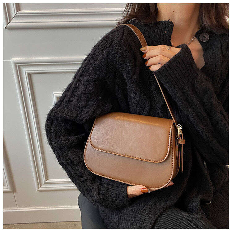AMZZ This year's popular handbag for women in 2024, new fashionable diagonal cross westernized and versatile shoulder bag, internet famous textur