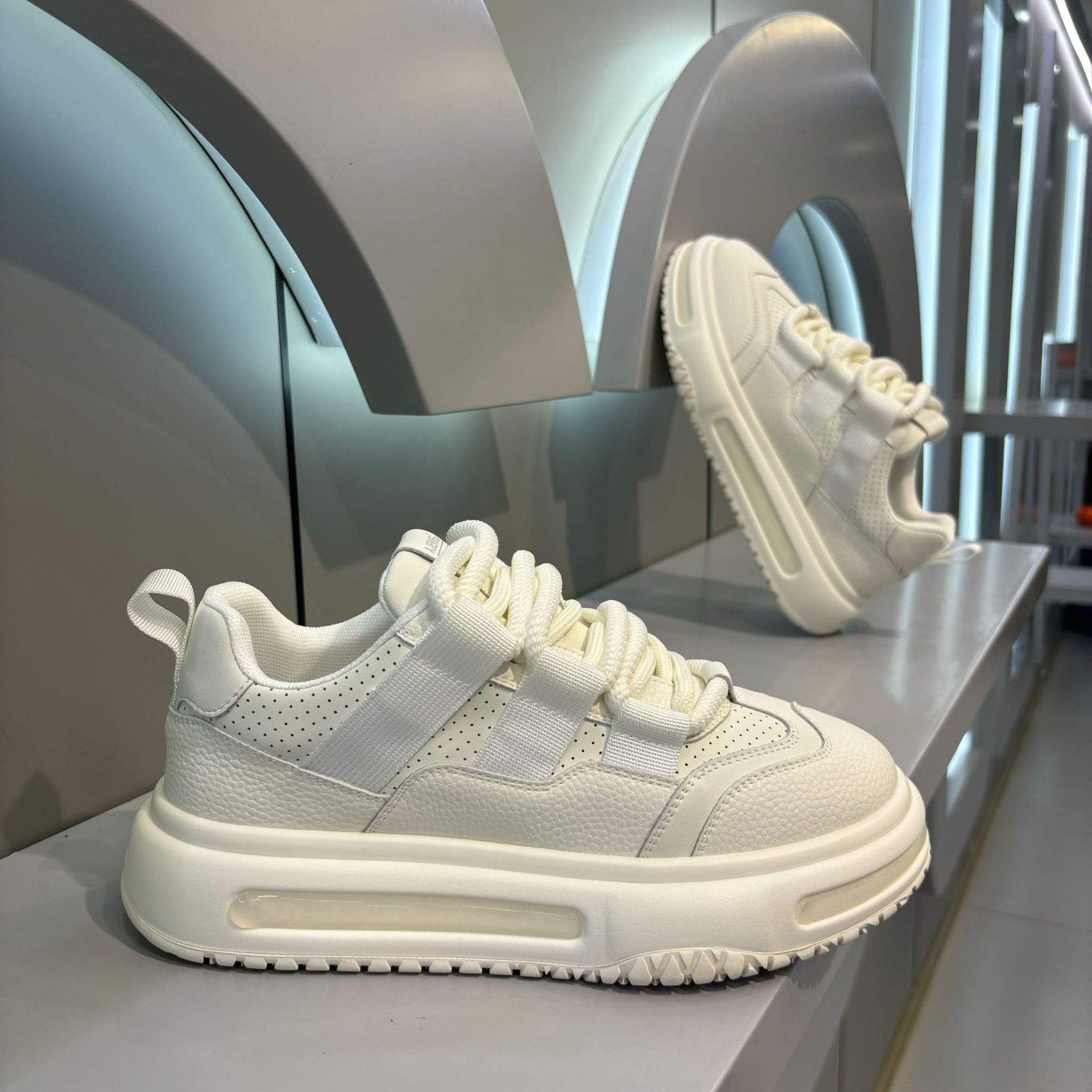 Ddmybear Trendy Brand White 2024 Autumn New Style Fashionable Splicing Air Cushion Thick Sole Height Increasing Casual Men's Shoes Chinese Brand 