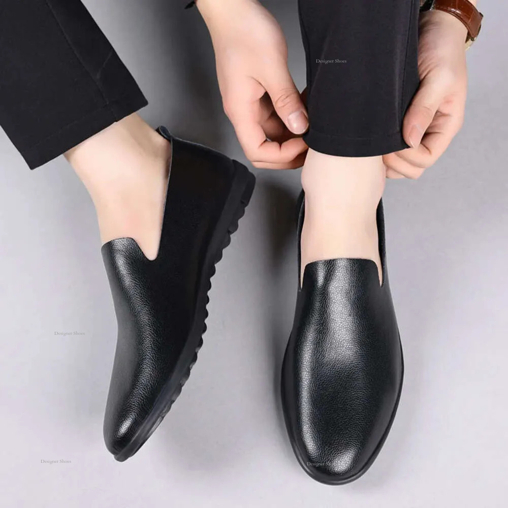 Casual Loafers Men Comfortable Lightweigh Walking Footwear High Quality Black Flat Breathable Slip On Male Leather Shoes