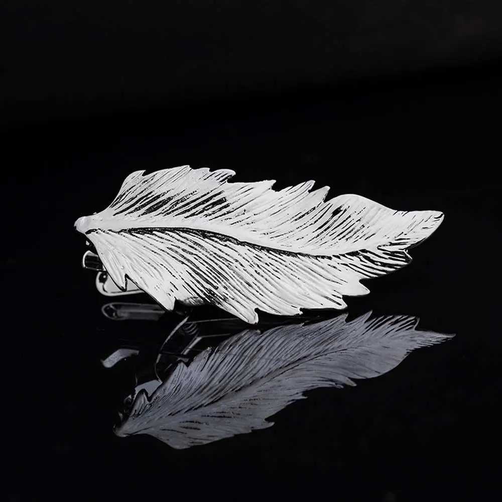 Creative buckle 1 wedding key shaped gift mens jewelry glasses shaped necklace clip pin tie clip W240914