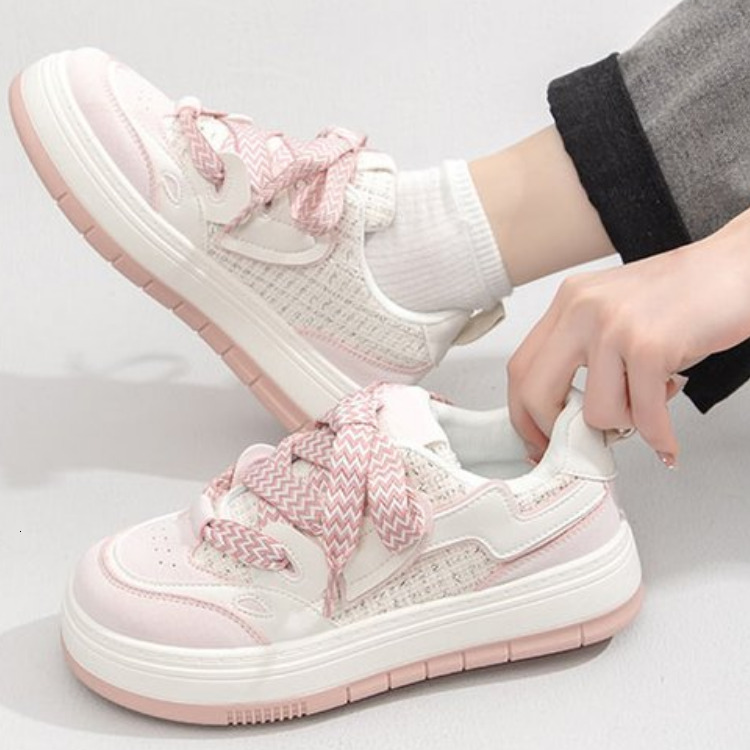 Pink Green Casual Platform Sneakers Kawaii College Style Retro Vulcanized Shoes Women Korean Fashion Designer