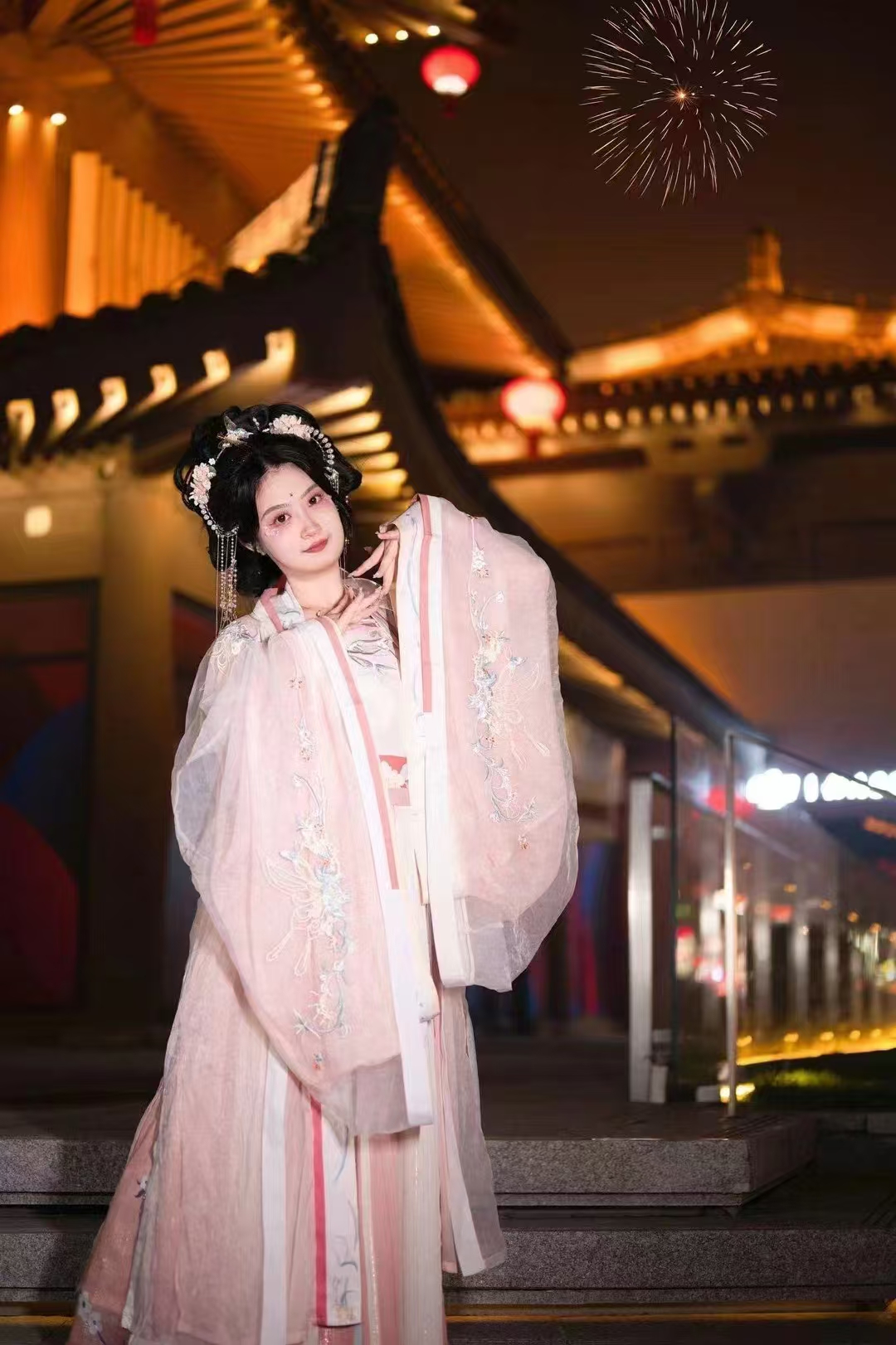 Chang'an Style Hanfu Women's Hezi Skirt - Tang Dynasty Embroidered Qi-Chest Ruqun with Large Sleeves - Photoshoot