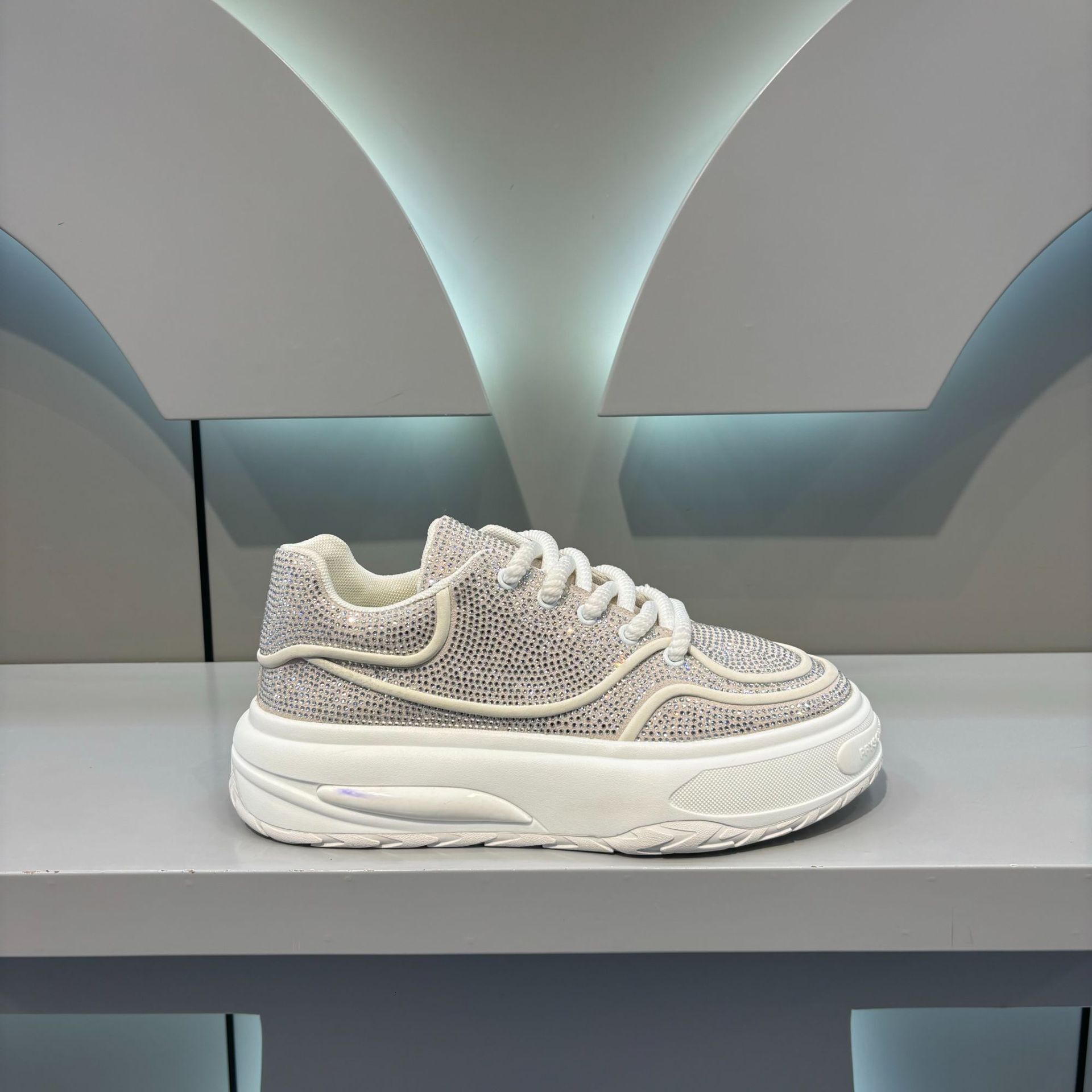 Ddmybear Spring And Autumn Fashionable Lace Up Style, Thick Soled Height Increasing Sports Shoes, Ultra Soft Casual Trendy Men's Shoes Chinese Br