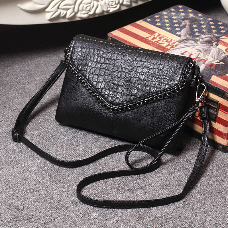 AMZZ 2024 New Trendy Crossbody Small Simple and Versatile Single Shoulder Soft Leather Envelope Women's Handheld Bag