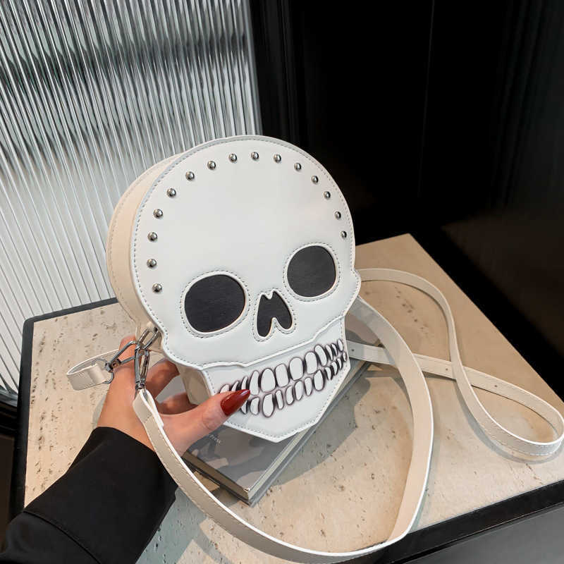 CMM Personalized Fashion Bag for Women Trendy Cool Skull Head Small Bag Versatile Halloween Single Shoulder Crossbody Bag