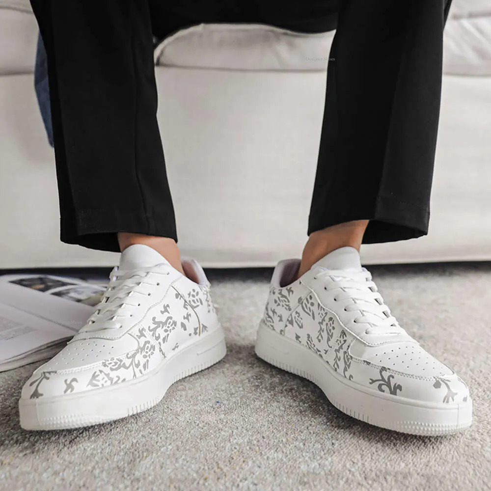 Skate Casual Mens Fashion Sneakers For Youth Breathable White Flower Flats Height Increase Student Force Shoes ce