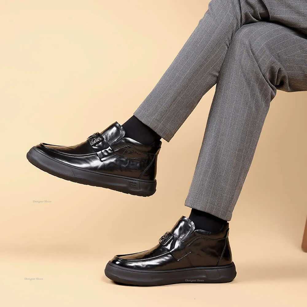 Versatile Autumn New Leather Shoes Men's Mid Top Martin Waterproof And Anti Slip Workwear Trendy Motorcycle Black Short Boots