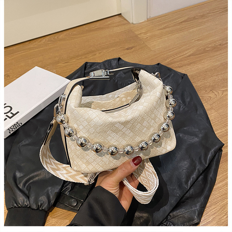 Chinese Pattern Beaded Handheld Bucket for Women's 2024 New Summer Chain Single Shoulder Crossbody Small Bag
