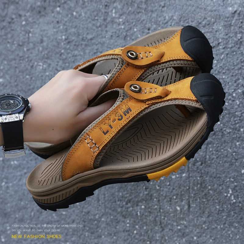 Genuine Cow Leather Shoes Men Sandals Flip Flops Mens Casual Shoes Classic Massage Men Beach Slippers Anti-slip Summer New M240914