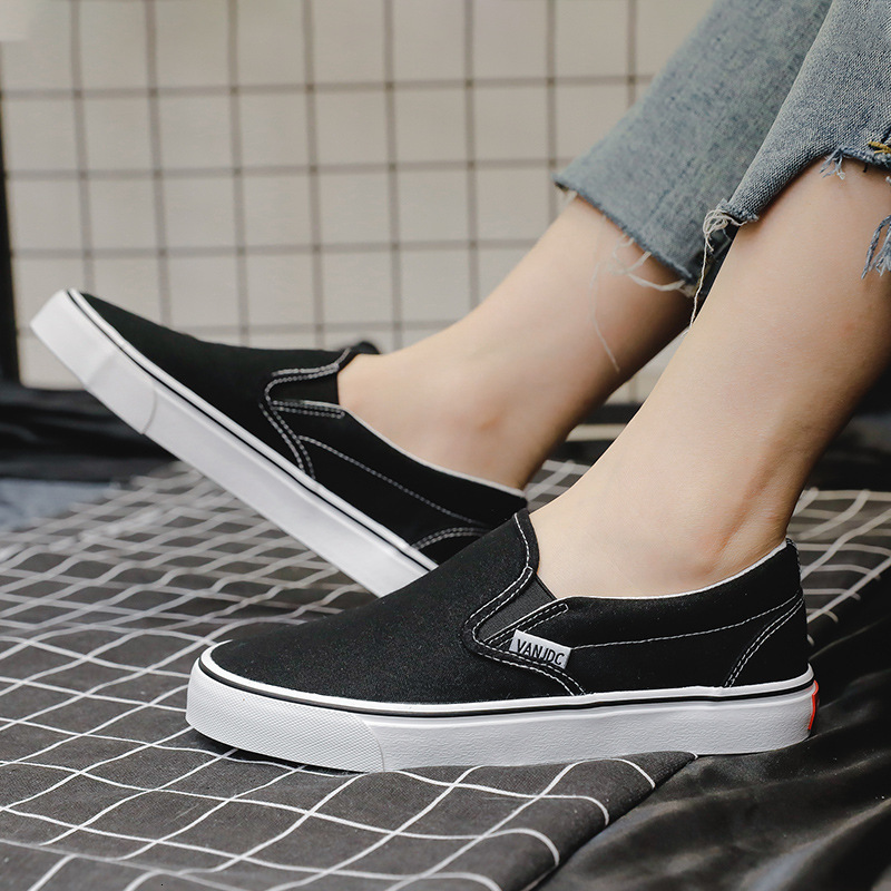 White Canvas Women Couple Slip on Flat Comfortable Casual Fashion Platform Ladies Vulcanized Shoes atillas Mujer