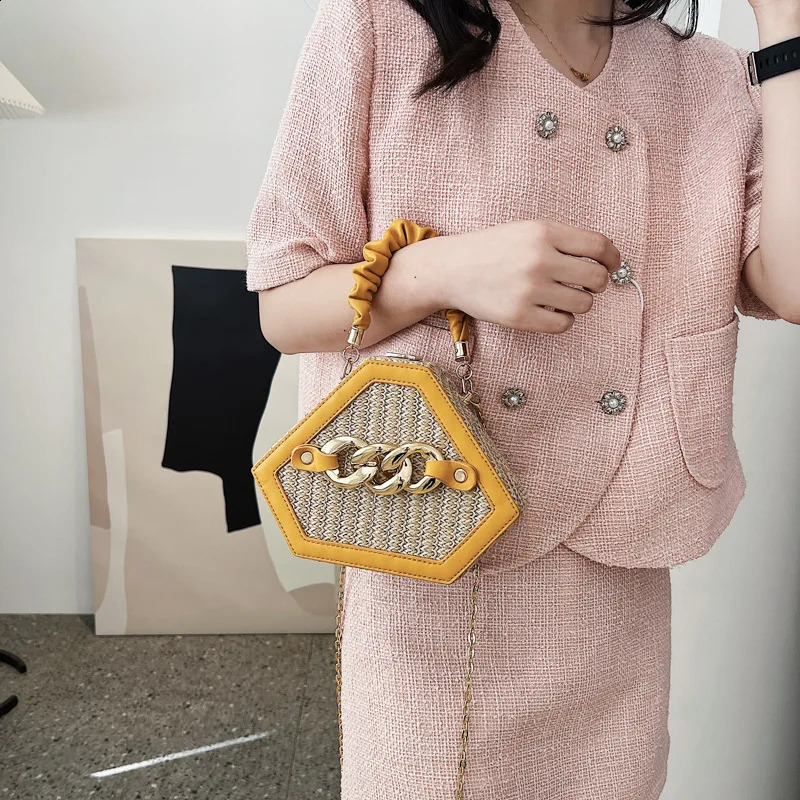 YOUDEYISI Summer Texture Small Crowdsourcing Women Clown Chain Bag Messenger Handbag 240913