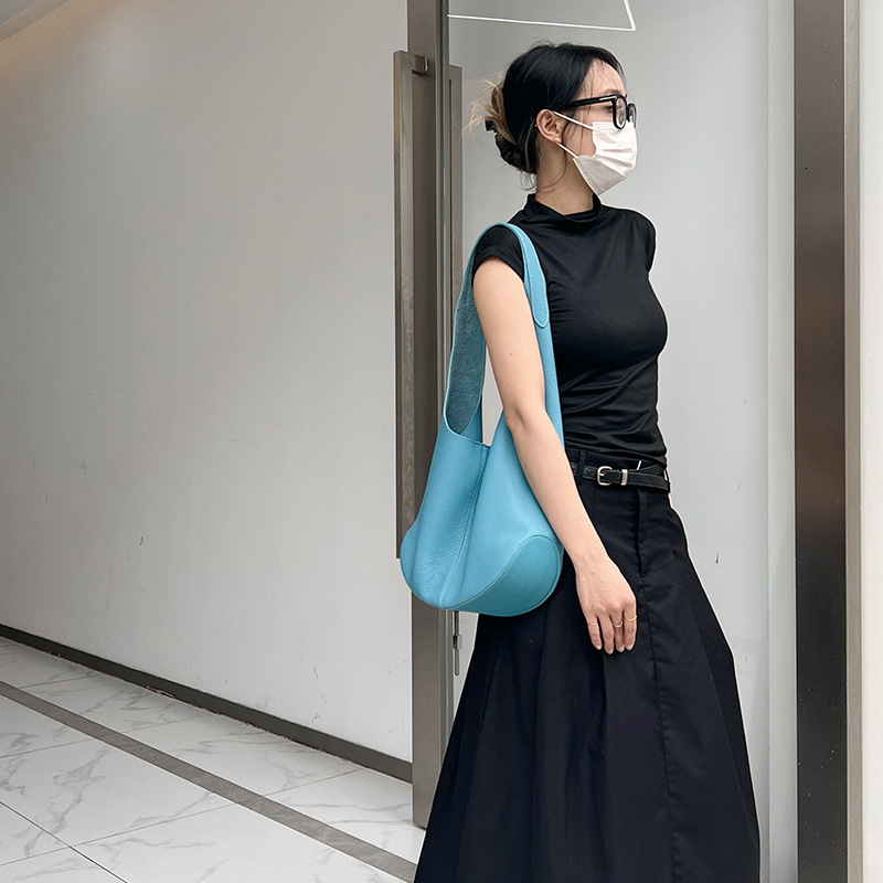 New Genuine Leather Fashion Bucket Simple and Large Capacity Tote Advanced Underarm Shoulder Women's Bag