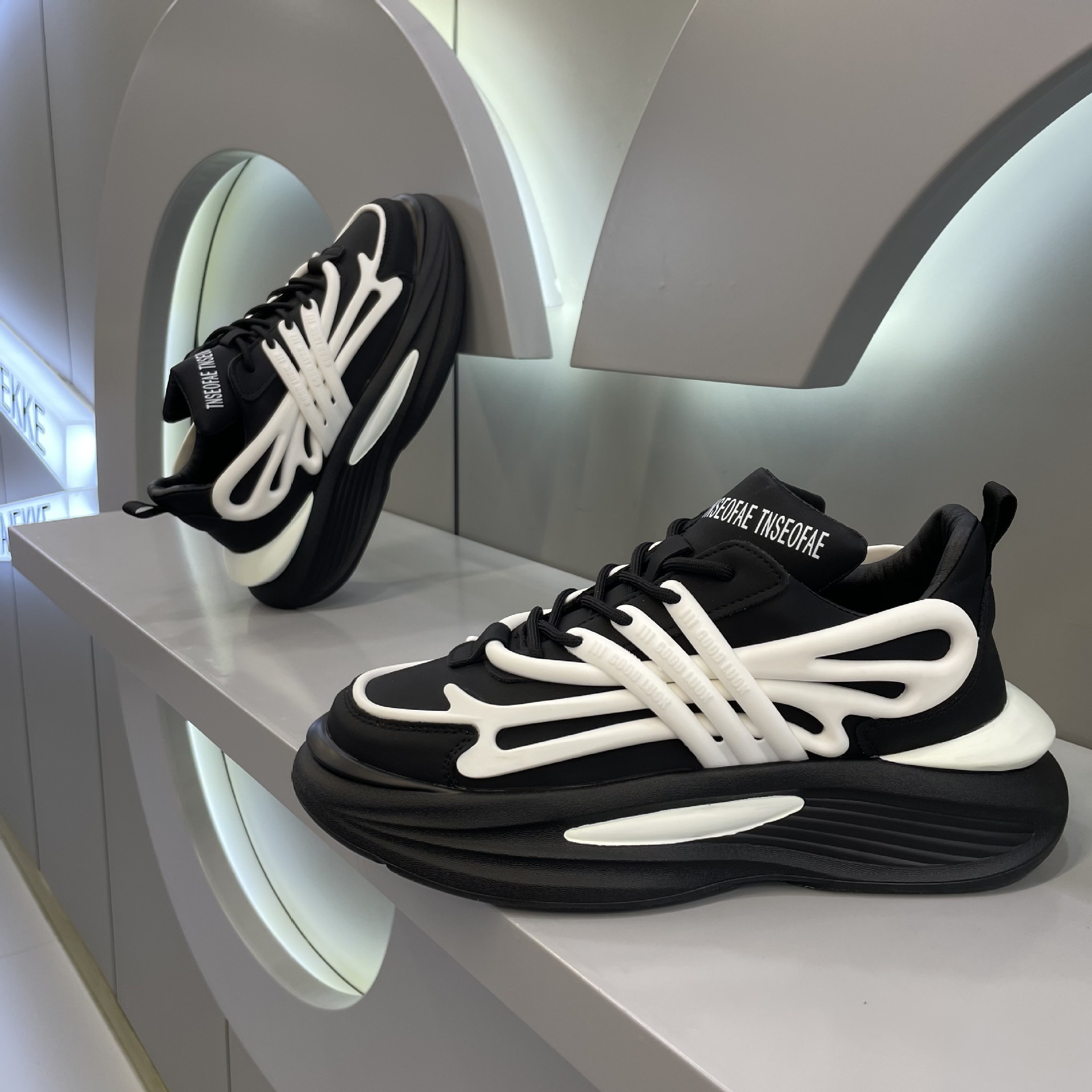 Ddmybear Autumn New Thick Soled Height Increasing Dad With A Niche Trendy Leather Surface, Versatile Sports And Casual Men's Shoes Chinese Brand 