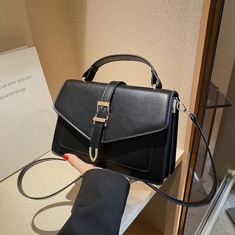 This years womens bags trend fashion and high-end feeling portable crossover version shoulder 240912