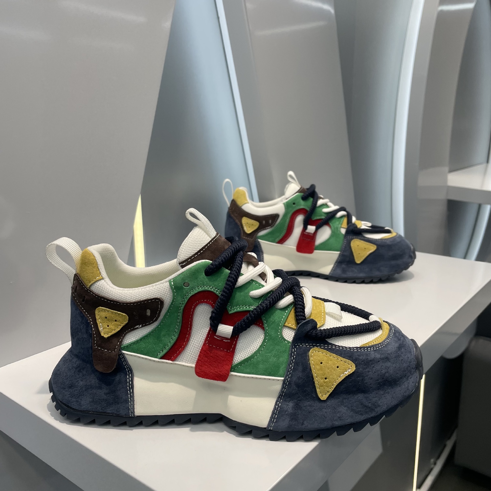 Ddmybear Fashionable Versatile Lace Up Suede Leather Surface, Wear-Resistant Sole, Height Increasing, Color Blocked Men's Shoes Chinese Brand Sho
